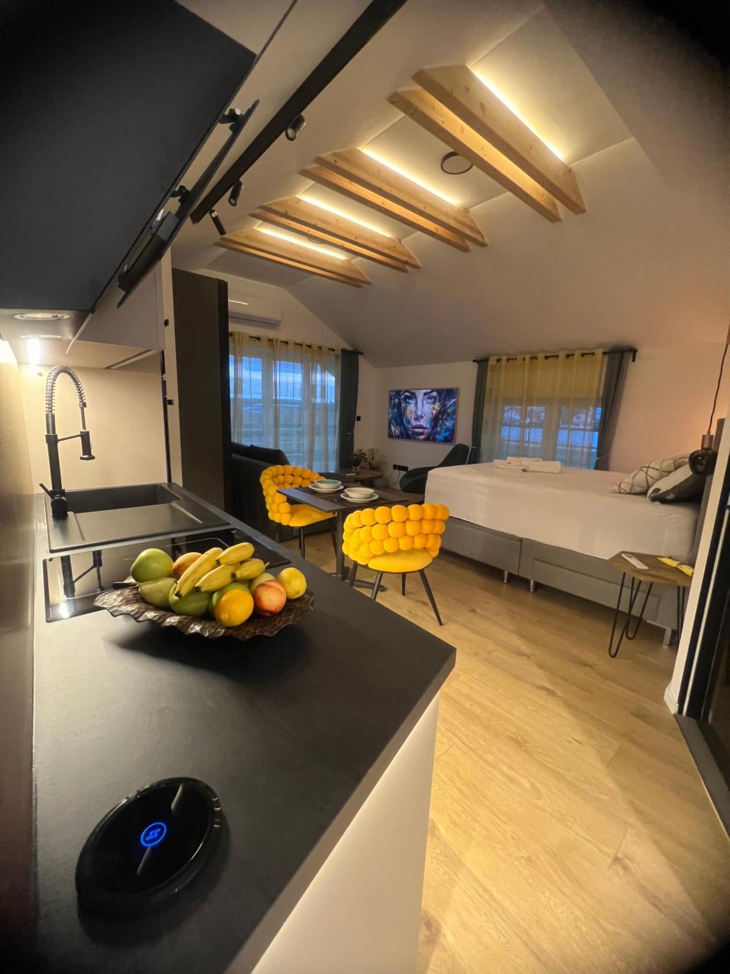 Отель Nova Luxury Design Jezdovec Экстерьер фото